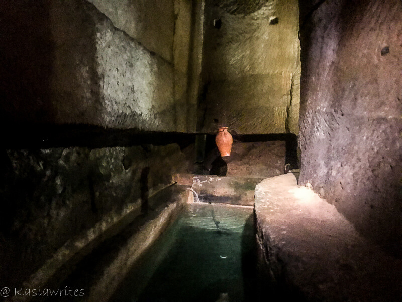 roman ruins a cystern