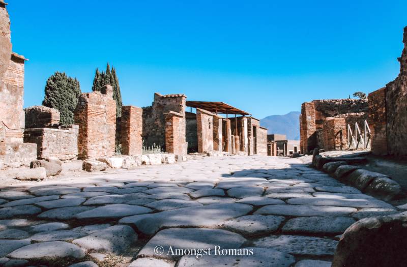 ancient Roman road in Pompeii