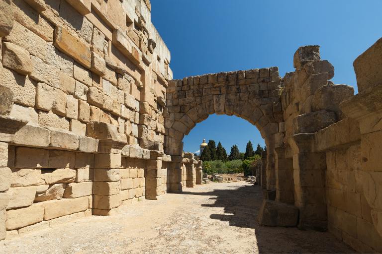 remnants of a stone archway in sicily