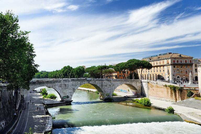 a bridge over tiber river
