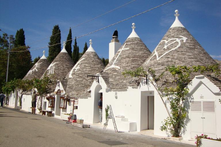 Guide to Alberobello, Puglia's Magical Trulli Town alberobello