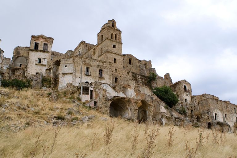 Exploring Abandoned Towns in Italy That Feel Frozen in Time 6 craco italy